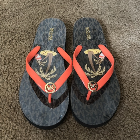 Michael Kors flip flops - Picture 2 of 4